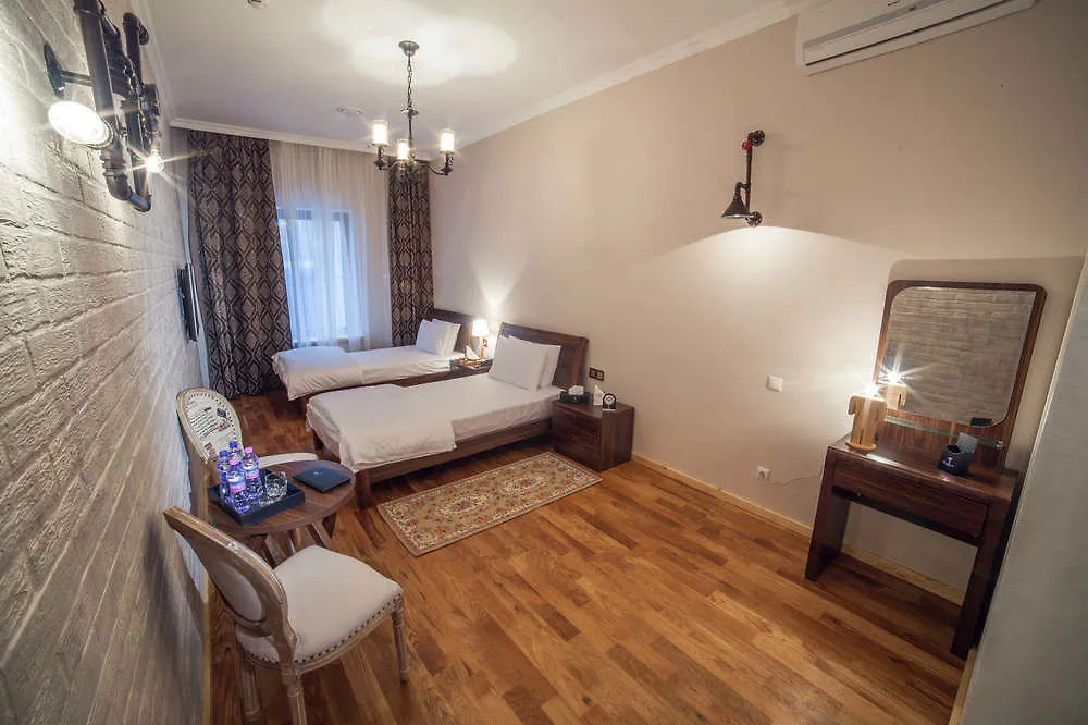 מוסקבה Vremena Goda Hotel